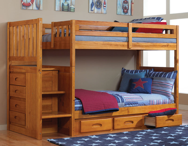 DS Twin/Twin Staircase Bunk Bed - PECAN