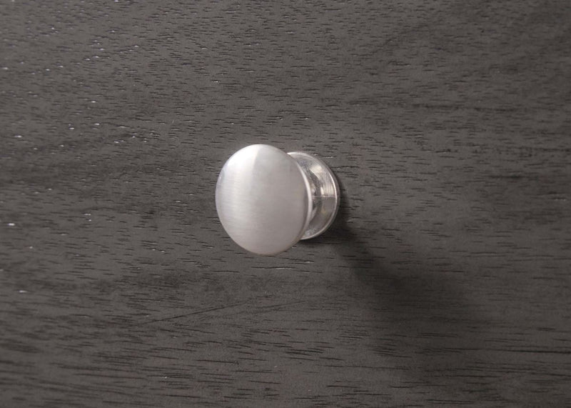 silver knob drawer detail